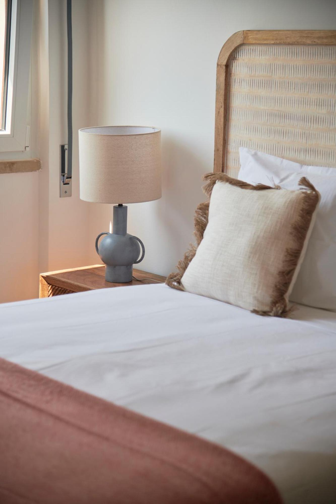Sunset Bay View, Renovated Apt, By Timecooler 세투발 외부 사진