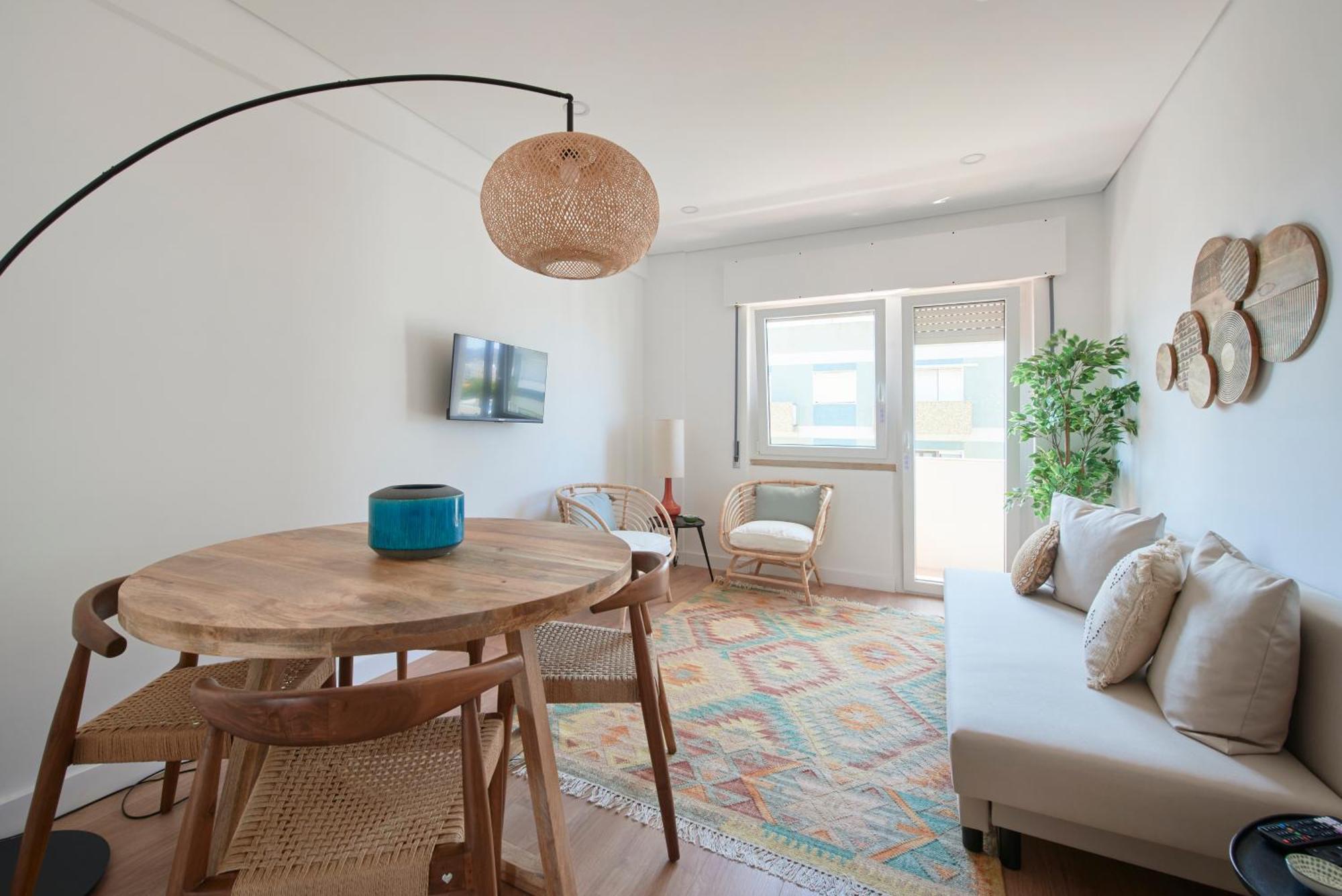 Sunset Bay View, Renovated Apt, By Timecooler 세투발 외부 사진