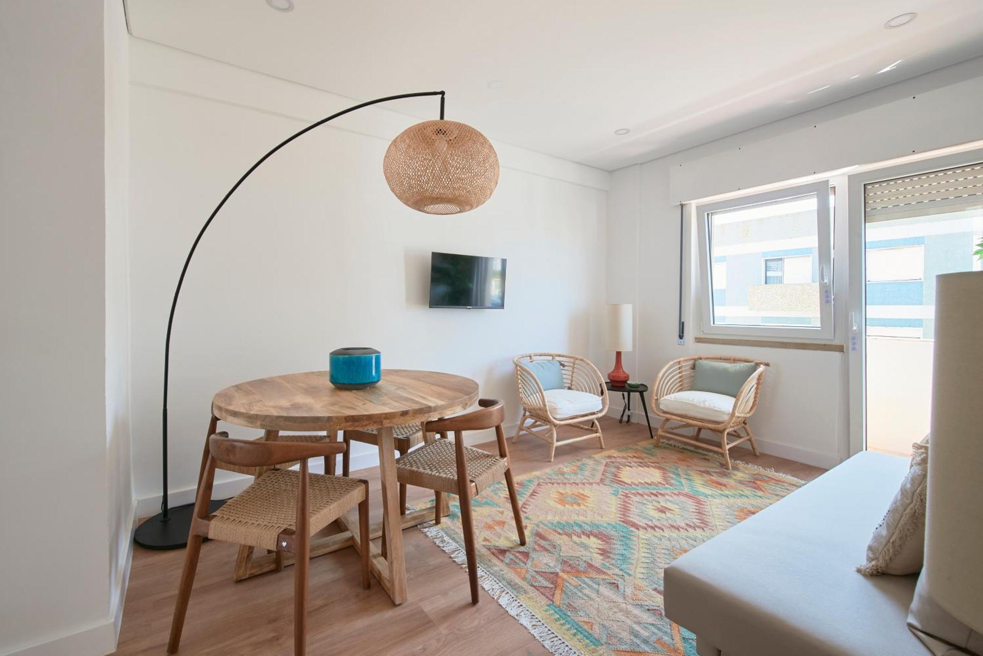 Sunset Bay View, Renovated Apt, By Timecooler 세투발 외부 사진