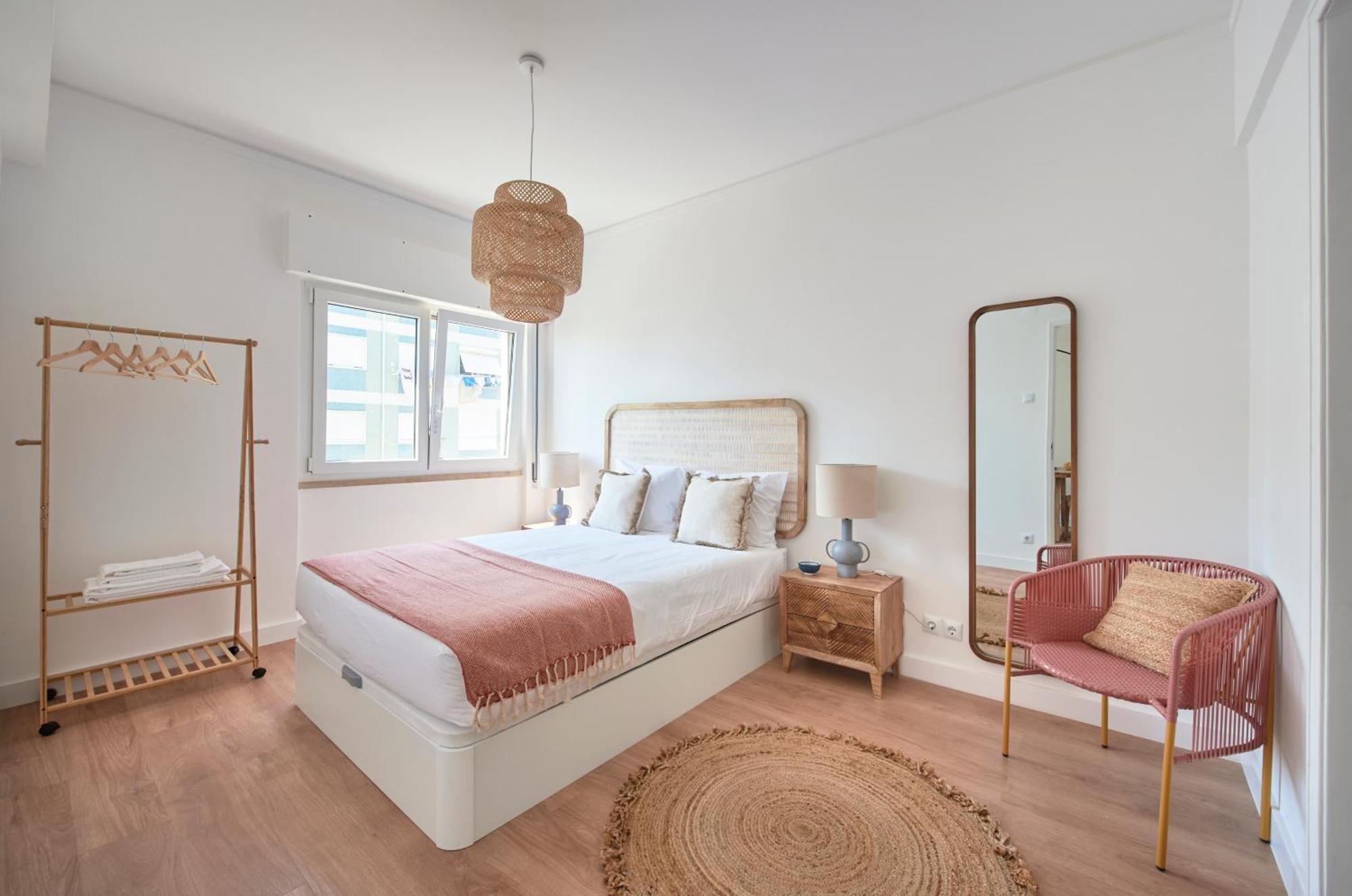 Sunset Bay View, Renovated Apt, By Timecooler 세투발 외부 사진